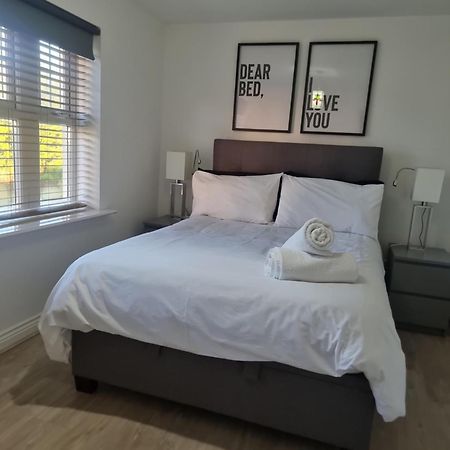 Bromley Common- Double Bedroom With En-Suite With Private Lounge In Shared Town House 外观 照片