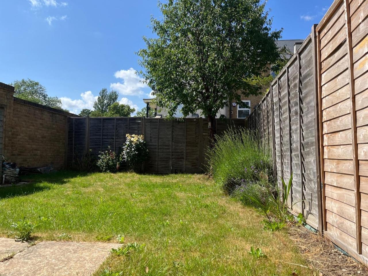 Bromley Common- Double Bedroom With En-Suite With Private Lounge In Shared Town House 外观 照片